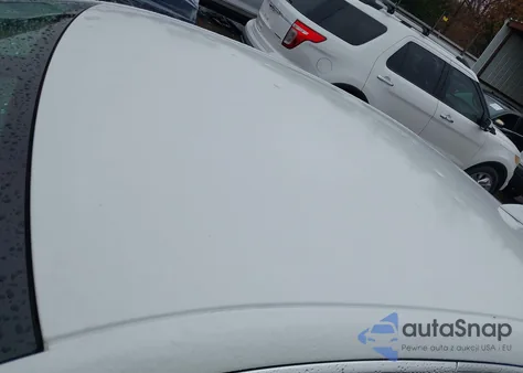 2019 Chevrolet Impala Lt z USA, uszkodzony, nr VIN 1G11Z5S3XKU109908